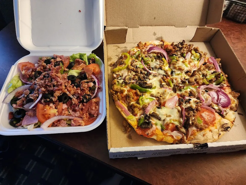 House Salad & Pizza Italia